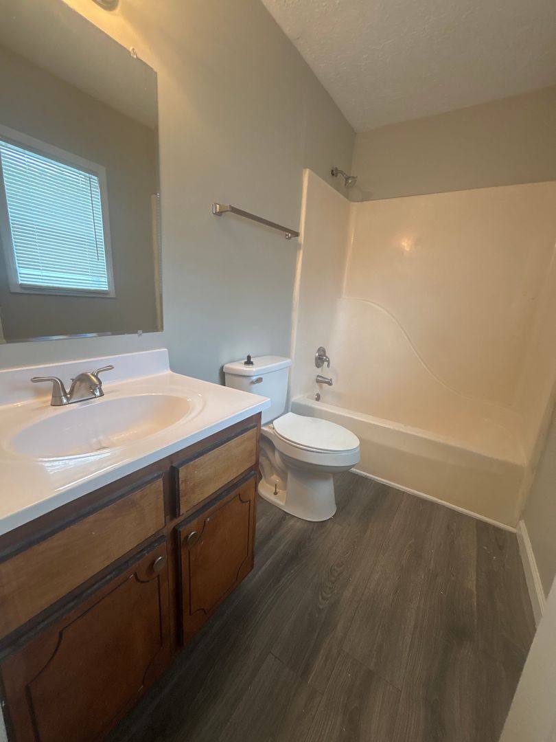 Apartment for rent at 23 Camelot Cove, Jackson, TN 38305