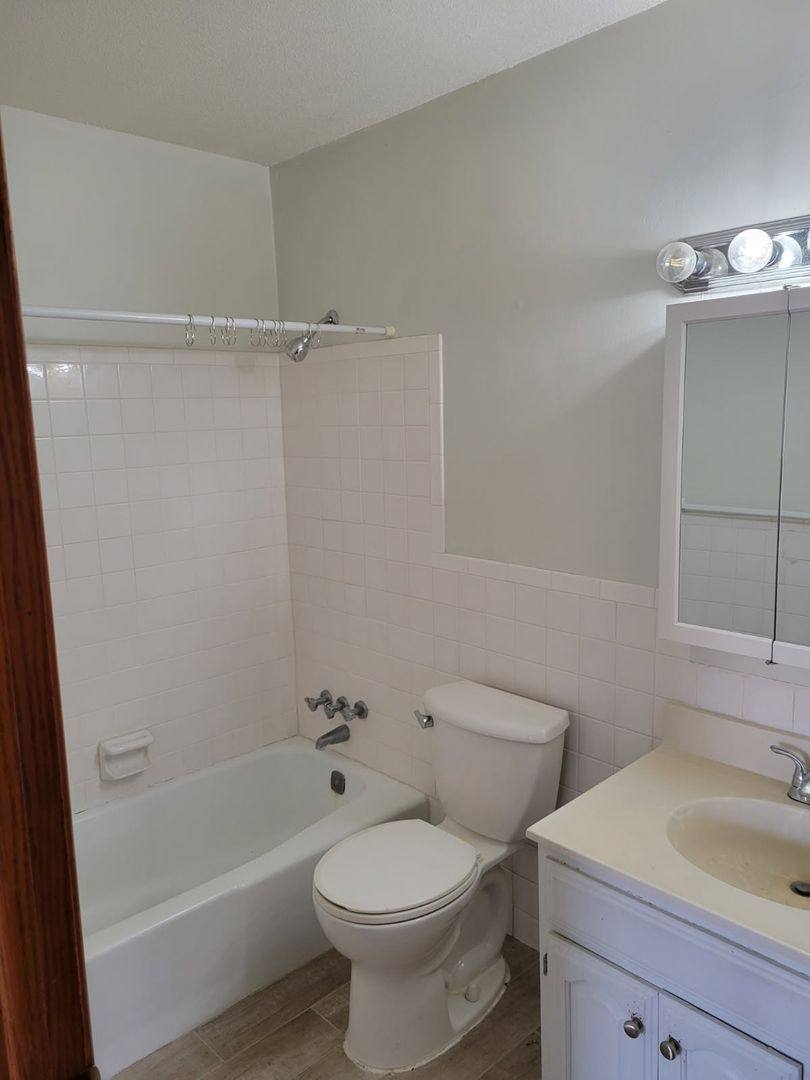 Apartment for rent at 1912 Stevens Ave S, Minneapolis, MN 55403