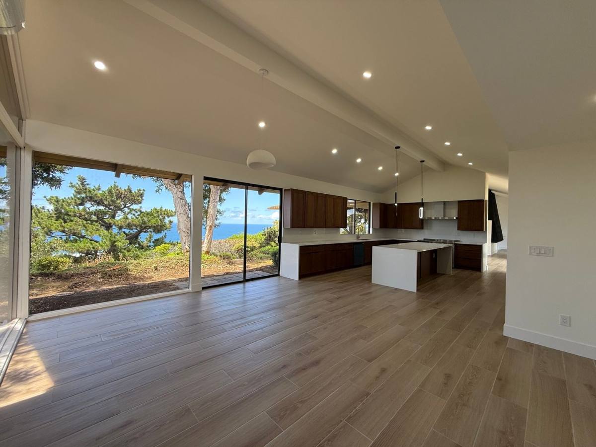 House for rent at 8404 Prestwick Dr, La Jolla, CA 92037