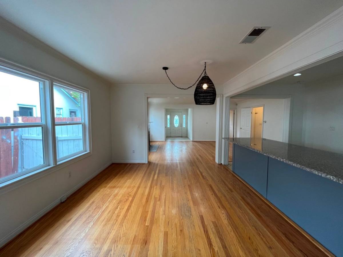 House for rent at 4316 Greenbush Ave, Sherman Oaks, CA 91423