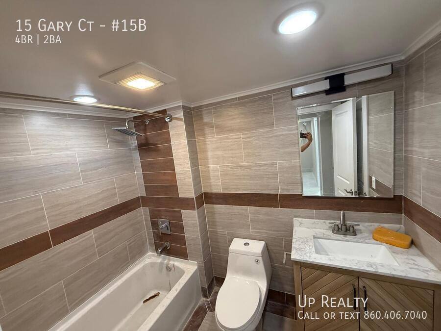 House for rent at 15 Gary Court, Groton, CT 06340