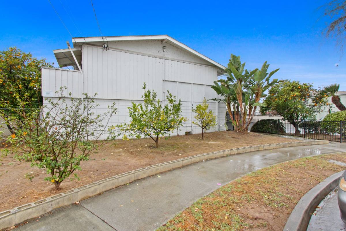 Apartment for rent at 241 E Fremont Square, Montebello, CA 90640