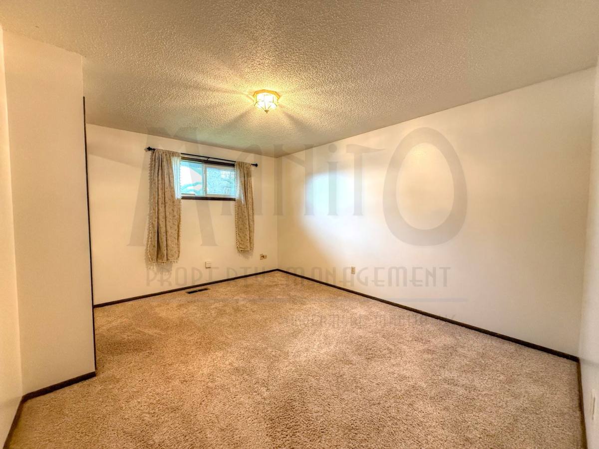 Apartment for rent at 7924 E Indiana Ave, Spokane, WA 99212