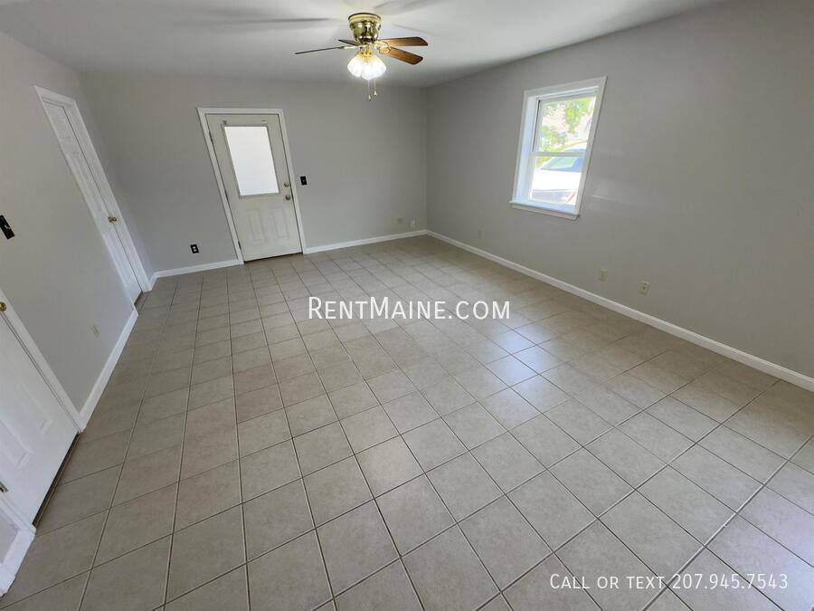 Apartment for rent at 1835 Hammond St #1, Bangor, ME 04401