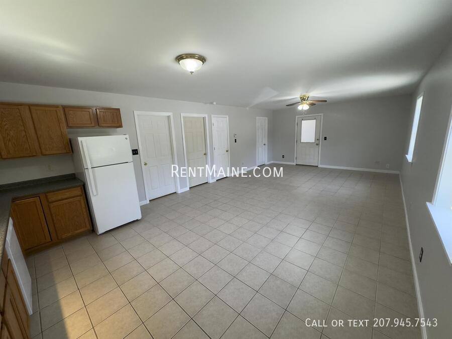Apartment for rent at 1835 Hammond St #1, Bangor, ME 04401