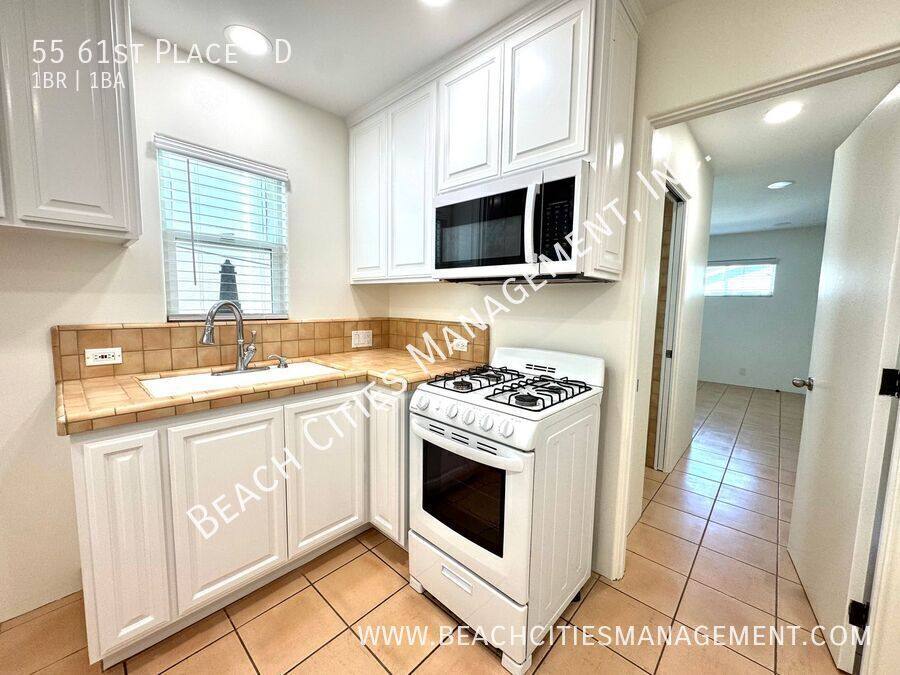 Condo for rent at 55 61st Place #D, Long Beach, CA 90803