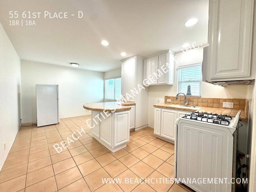 Condo for rent at 55 61st Place #D, Long Beach, CA 90803