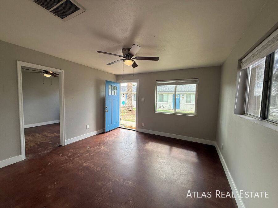 Apartment for rent at 4310 N 14th St, Phoenix, AZ 85014