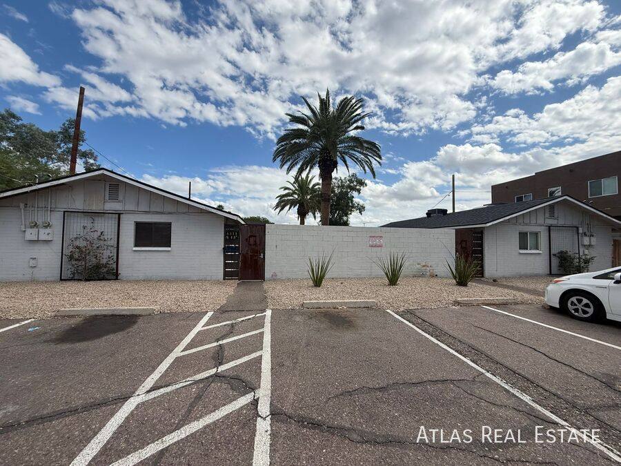 Apartment for rent at 4310 N 14th St, Phoenix, AZ 85014