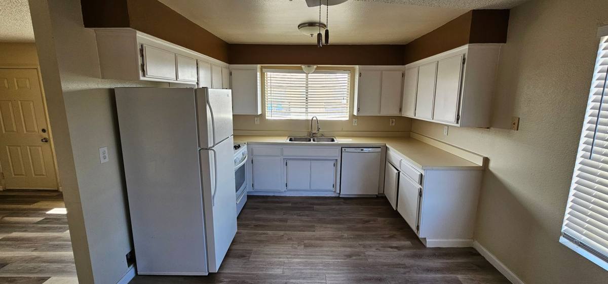 Apartment for rent at 825 Capehart Court, Ridgecrest, CA 93555