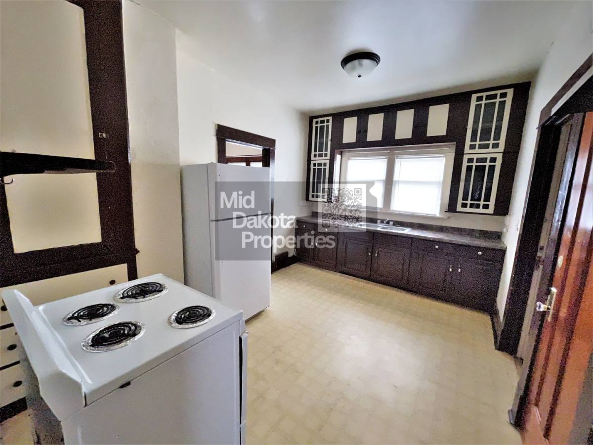 House for rent at 421 E 7th, Mitchell, SD 57301