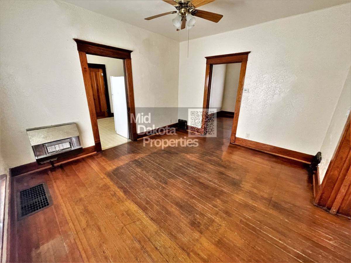 House for rent at 421 E 7th, Mitchell, SD 57301
