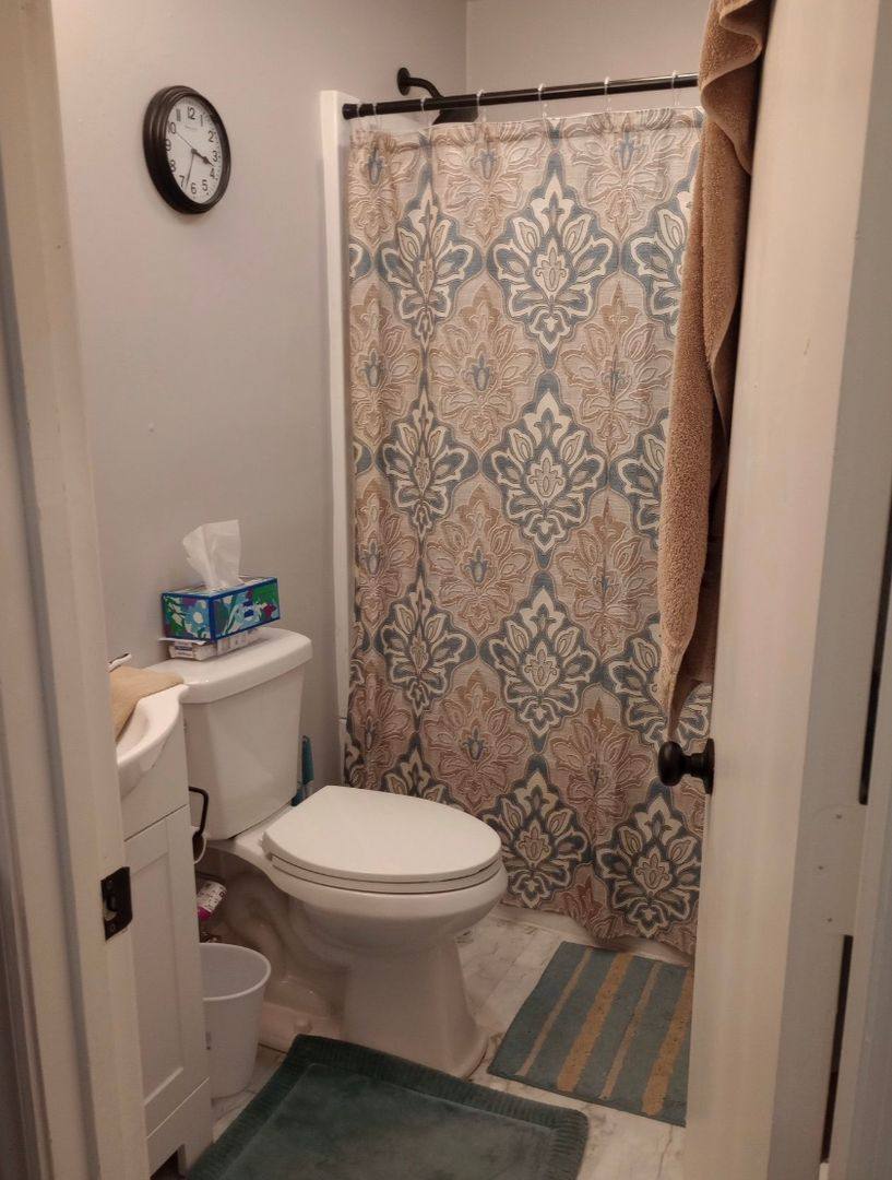 Apartment for rent at 1010 Randolph Ave, Pulaski, VA 24301