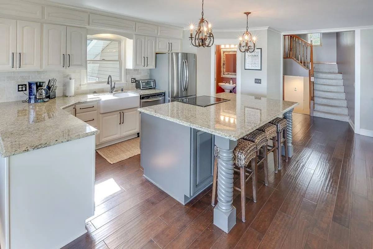 House for rent at 16926 Grays Bay Blvd, Wayzata, MN 55391