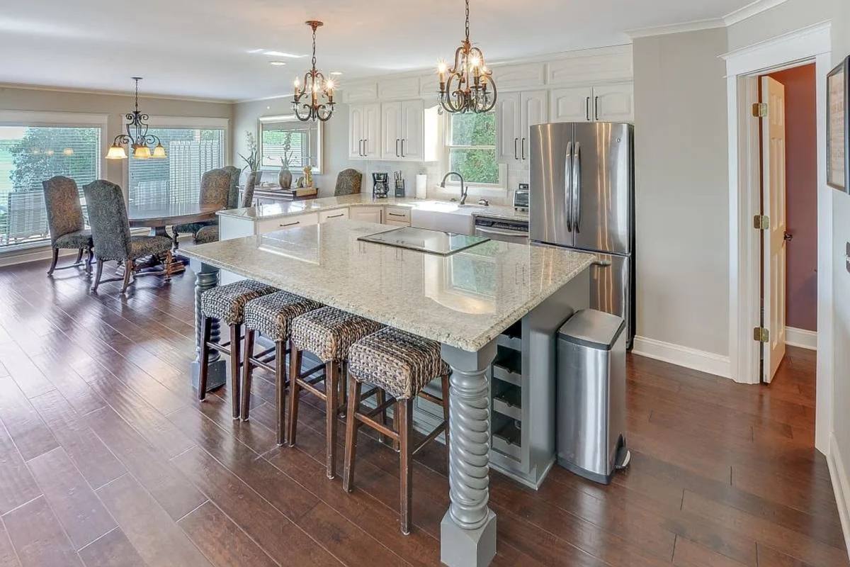 House for rent at 16926 Grays Bay Blvd, Wayzata, MN 55391