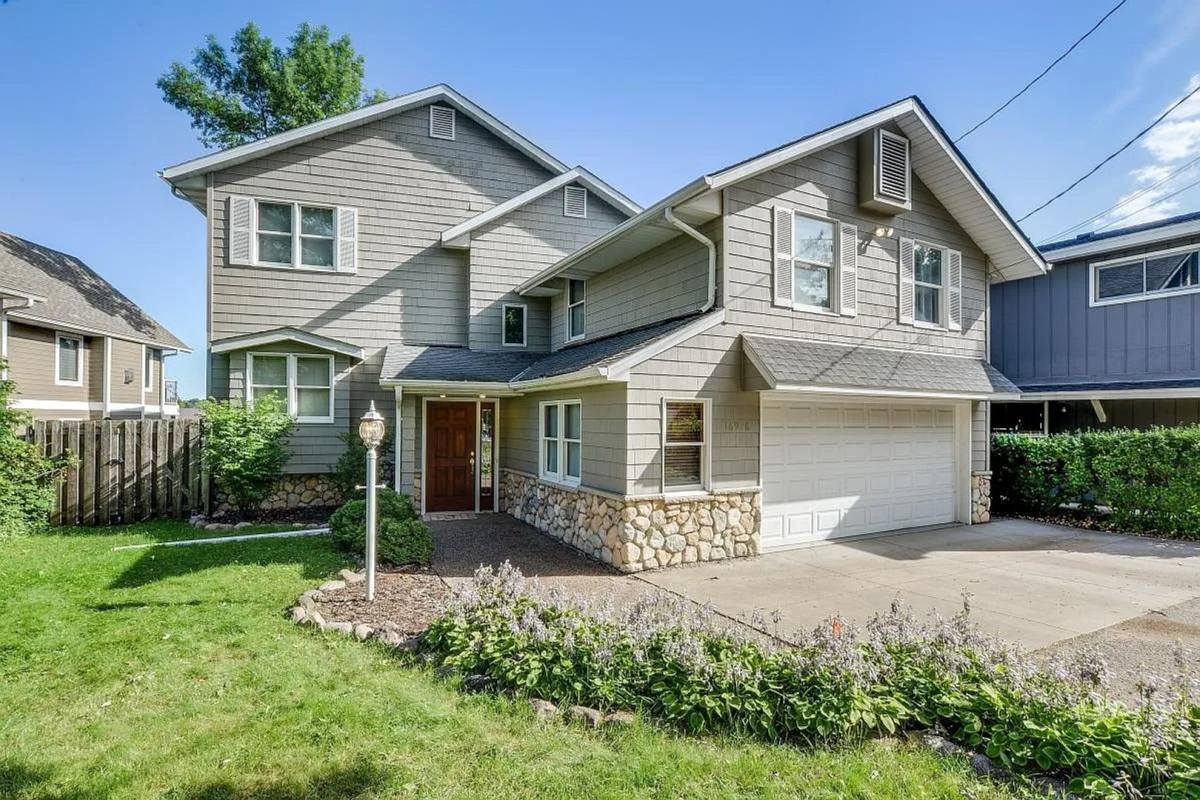 House for rent at 16926 Grays Bay Blvd, Wayzata, MN 55391