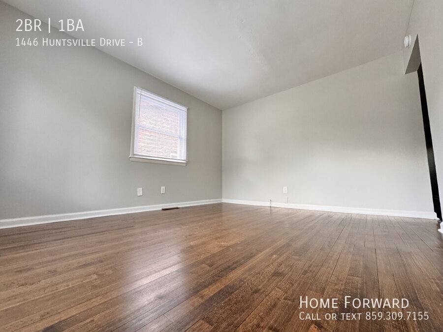 Apartment for rent at 1446 Huntsville Dr #B, Lexington, KY 40505