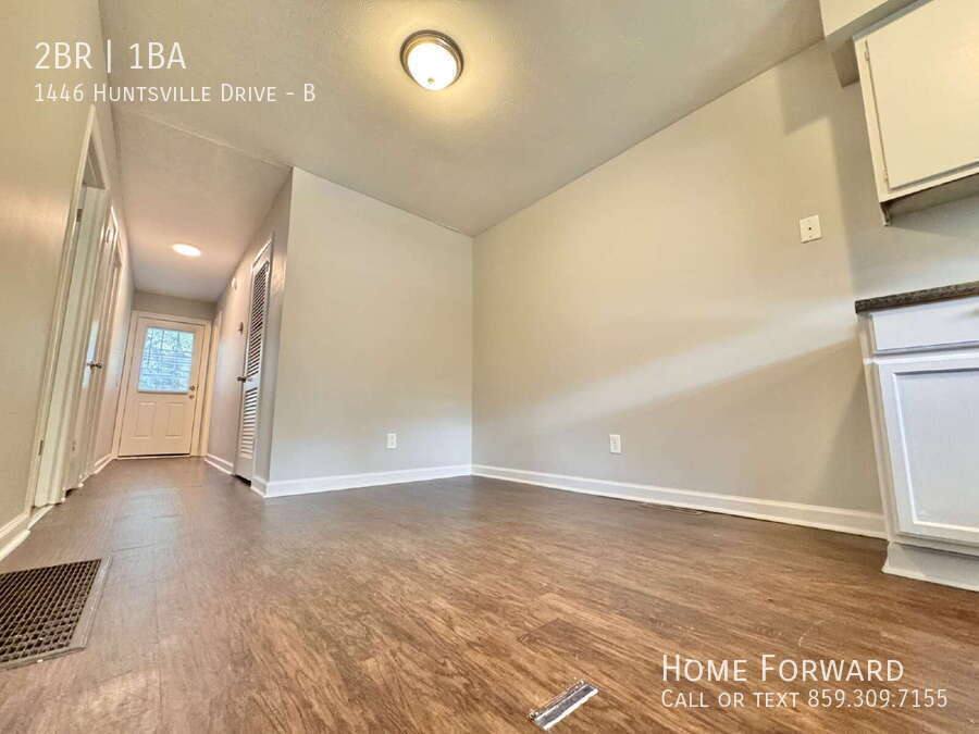 Apartment for rent at 1446 Huntsville Dr #B, Lexington, KY 40505