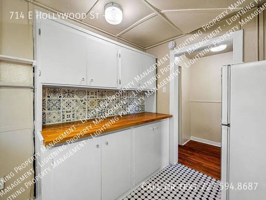 Apartment for rent at 714 E Hollywood St #6, Tampa, FL 33604