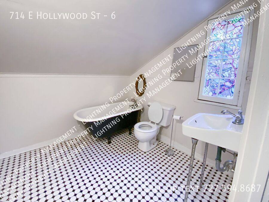 Apartment for rent at 714 E Hollywood St #6, Tampa, FL 33604