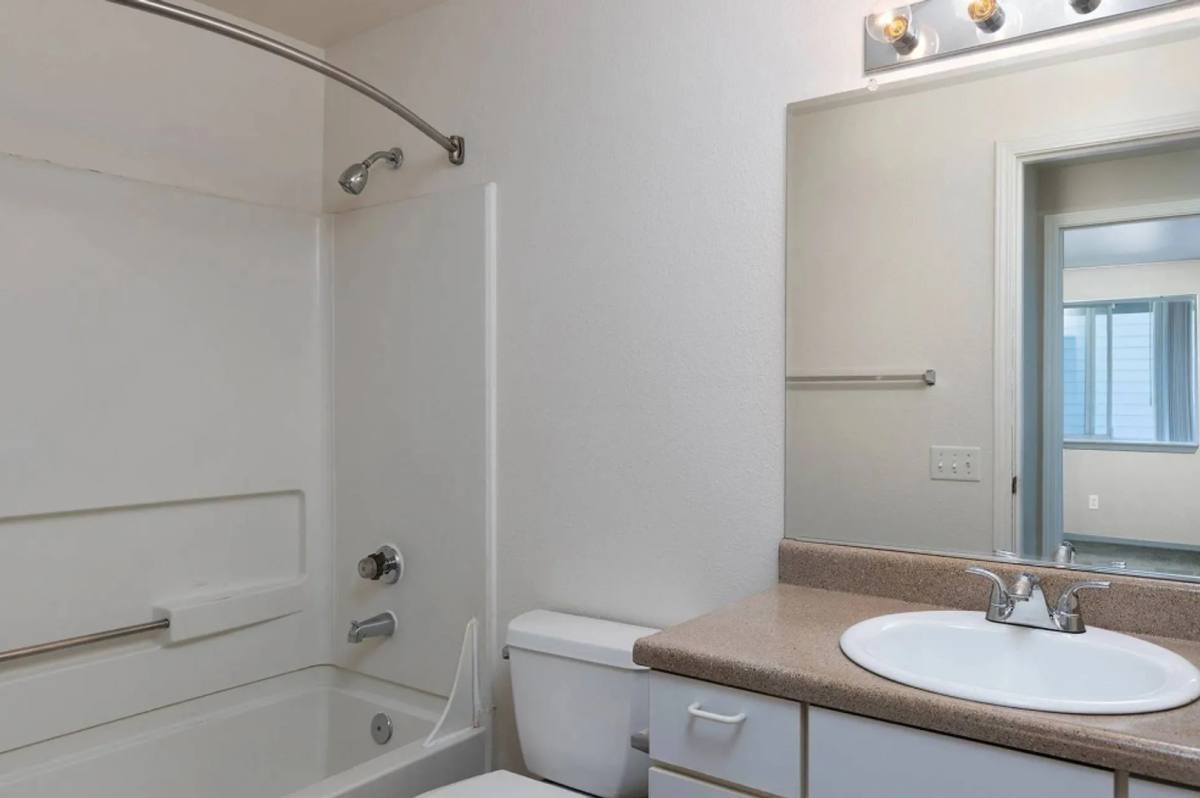 Apartment for rent at 3624 SE Westview Ave, Portland, OR 97267