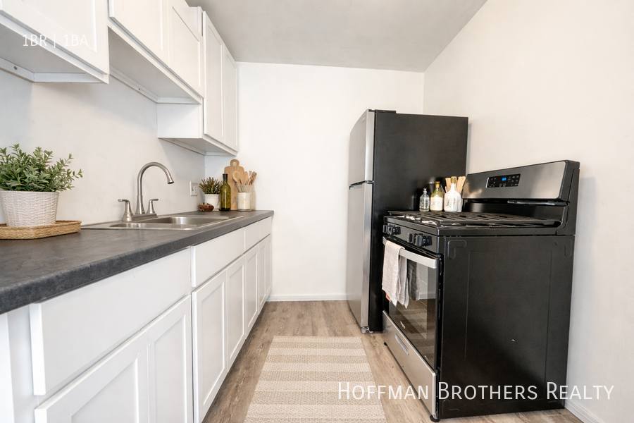 Apartment for rent at 209 S Rampart Blvd #2, Los Angeles, CA 90057