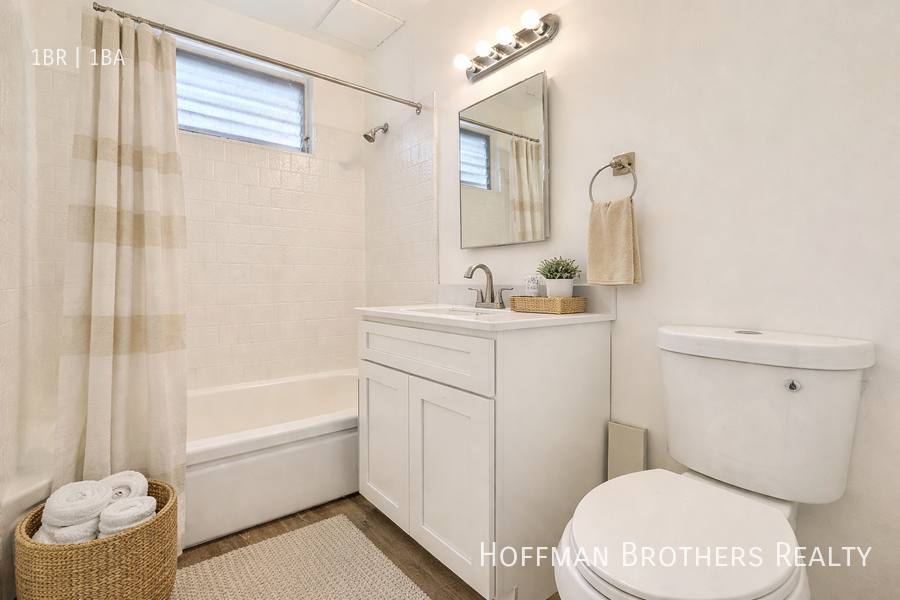 Apartment for rent at 209 S Rampart Blvd #2, Los Angeles, CA 90057