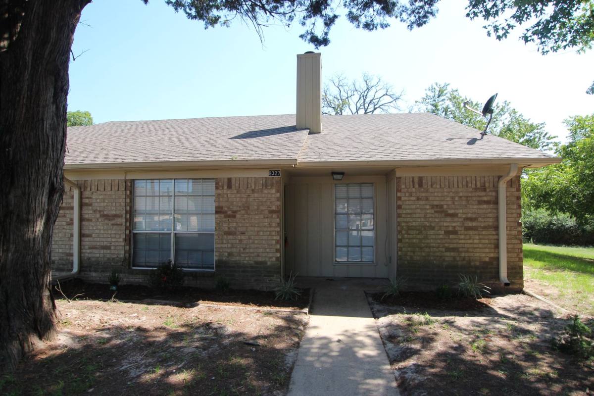 Apartment for rent at 8327 8329 El Cerrito Place, Tyler, TX 75703