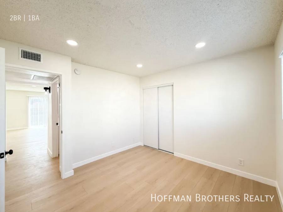 Apartment for rent at 14801 Delano St #6, Van Nuys, CA 91411