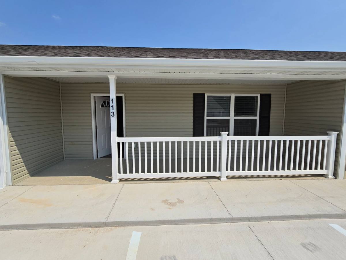 Apartment for rent at 101 Goldfinch Dr, Saint Clair, MO 63077