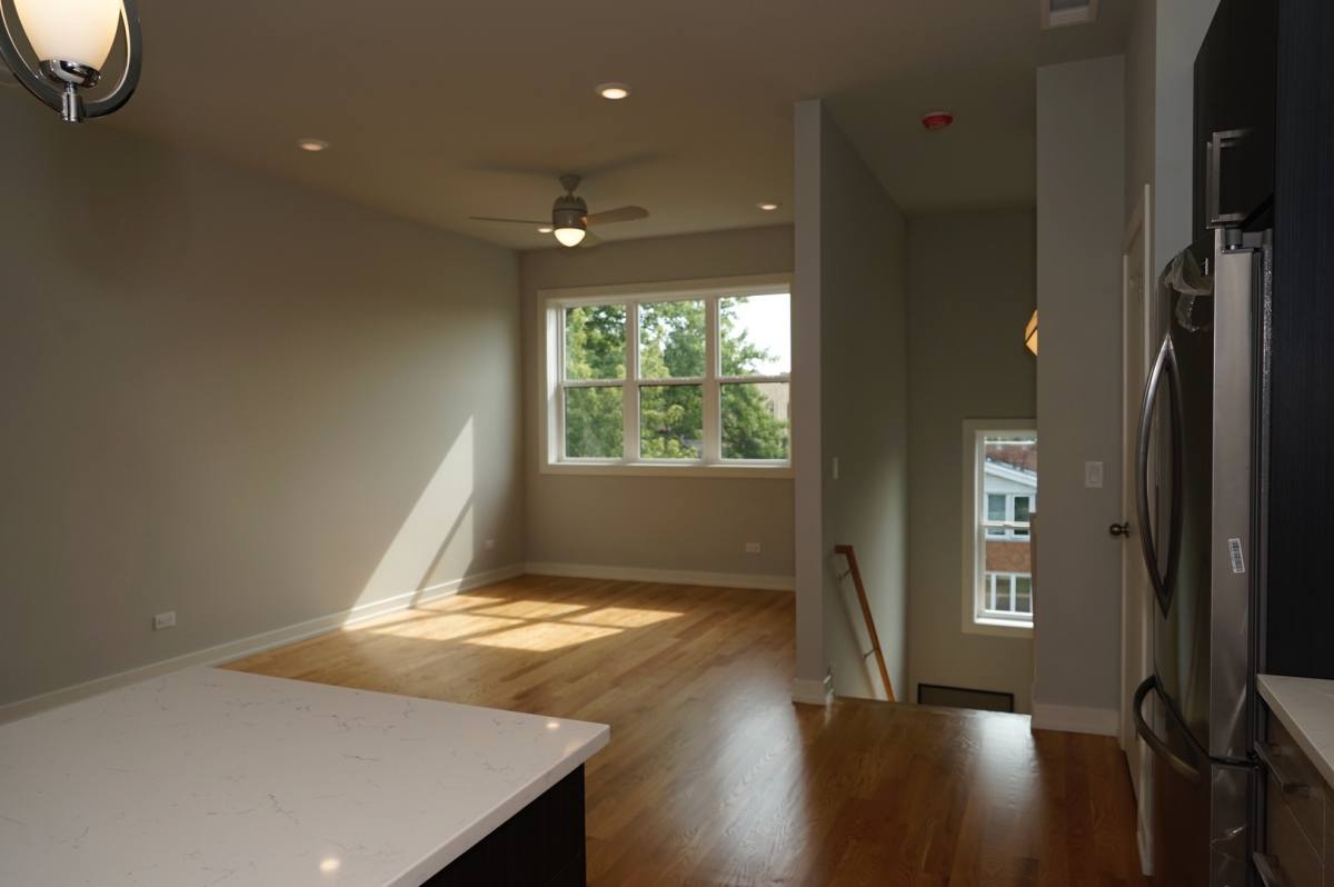 Apartment for rent at 6138 S University, Chicago, IL 60637