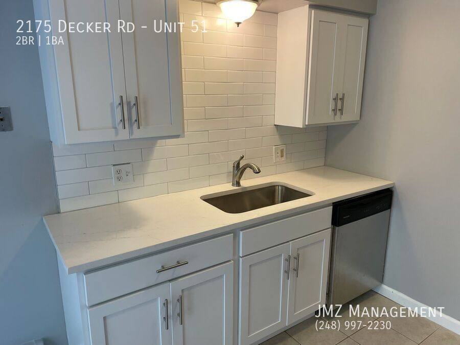 Apartment for rent at 2175 Decker Rd #51, Walled Lake, MI 48390