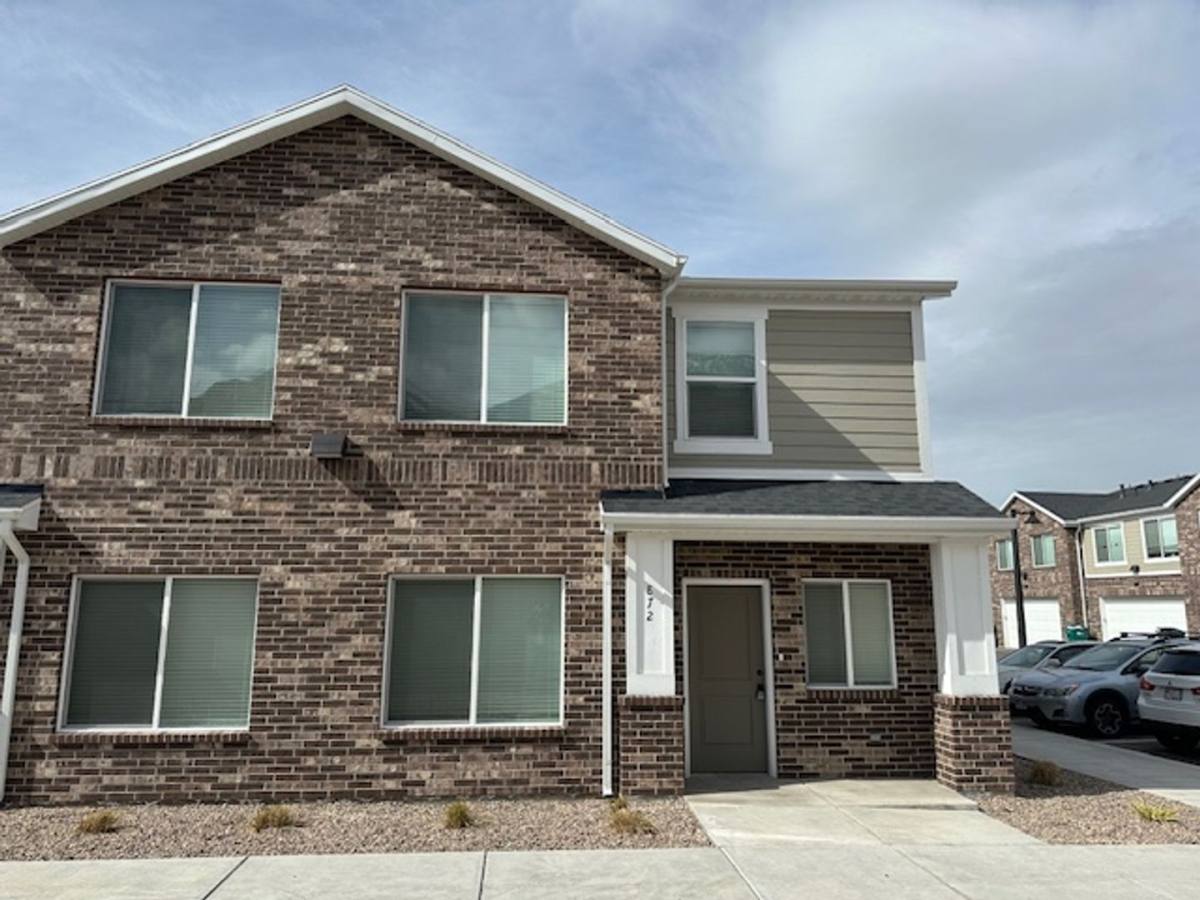 Townhouse for rent at 551 E 900 N, Ogden, UT 84404