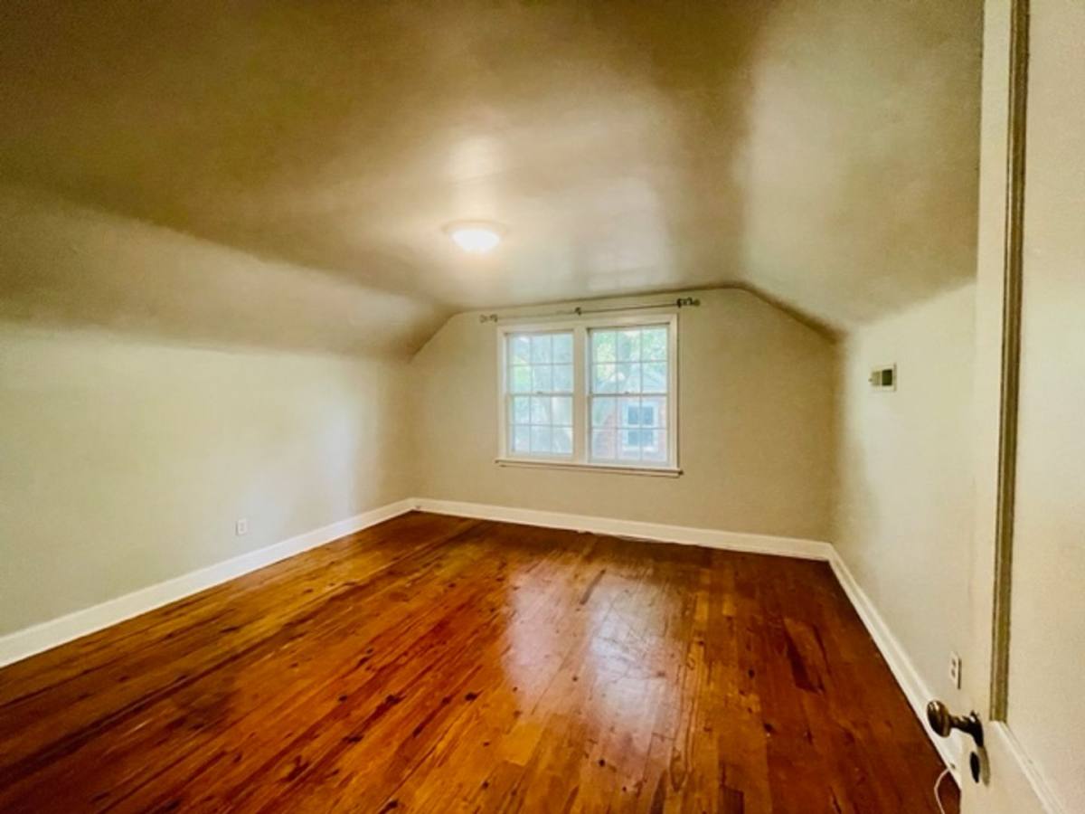Apartment for rent at 9 Sunset Ave, Jackson, TN 38301