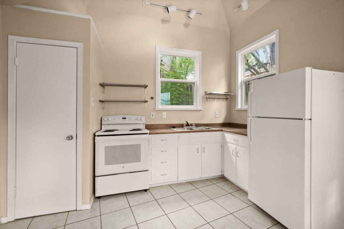 House for rent at 3302 Hemlock #B, Austin, TX 78722