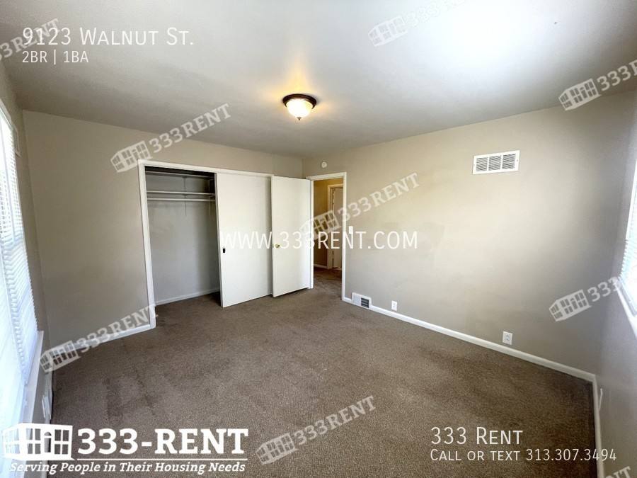 House for rent at 9123 Walnut St, Kansas City, MO 64114