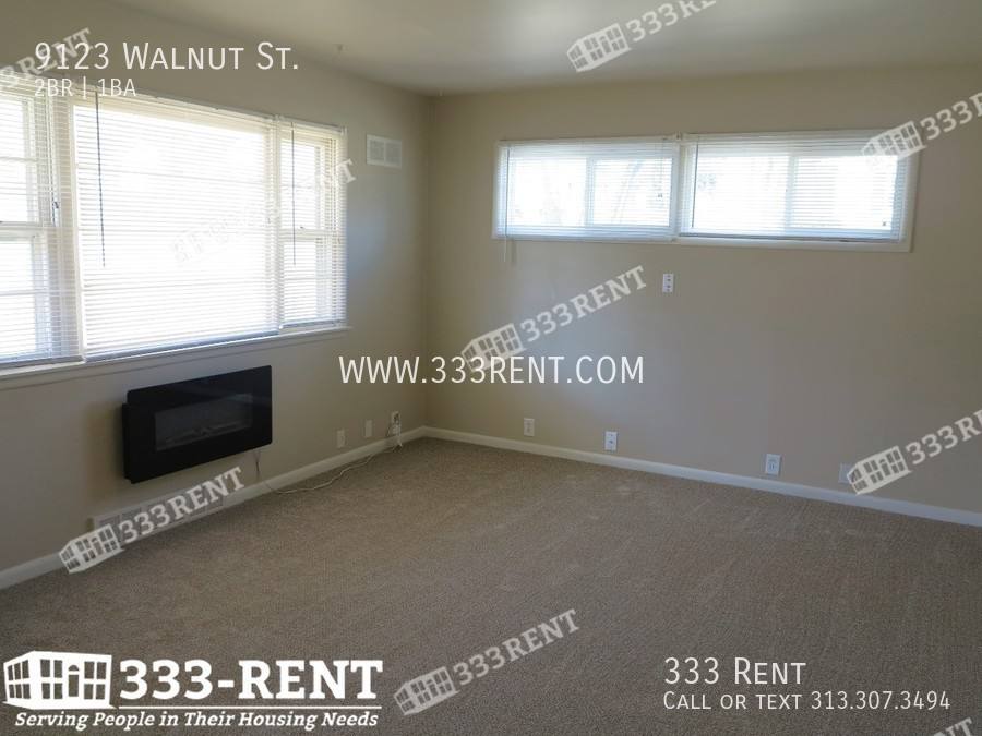 House for rent at 9123 Walnut St, Kansas City, MO 64114