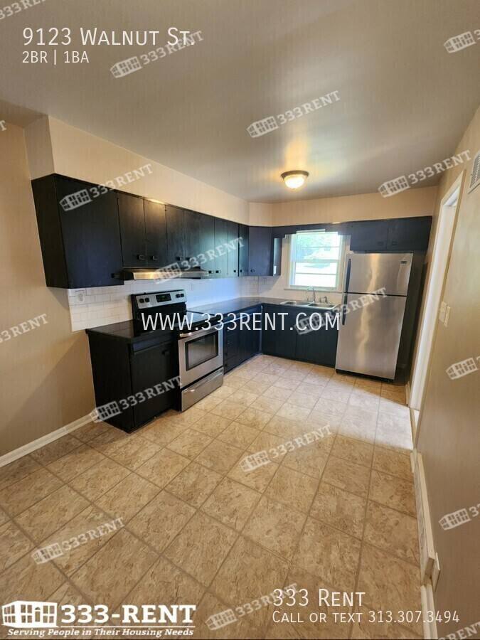 House for rent at 9123 Walnut St, Kansas City, MO 64114