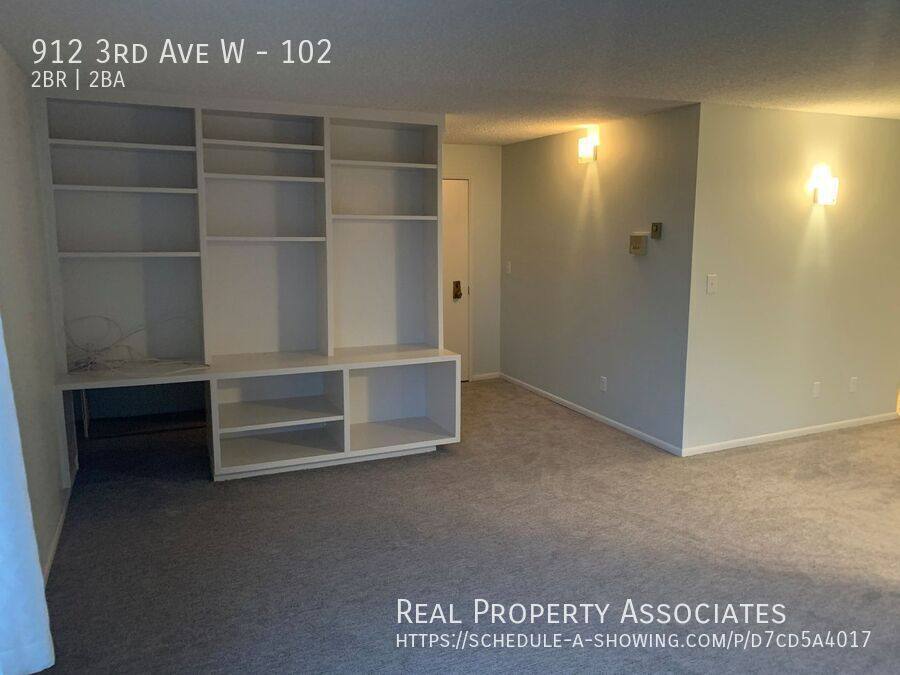 Condo for rent at 912 3rd Ave W #102, Seattle, WA 98119