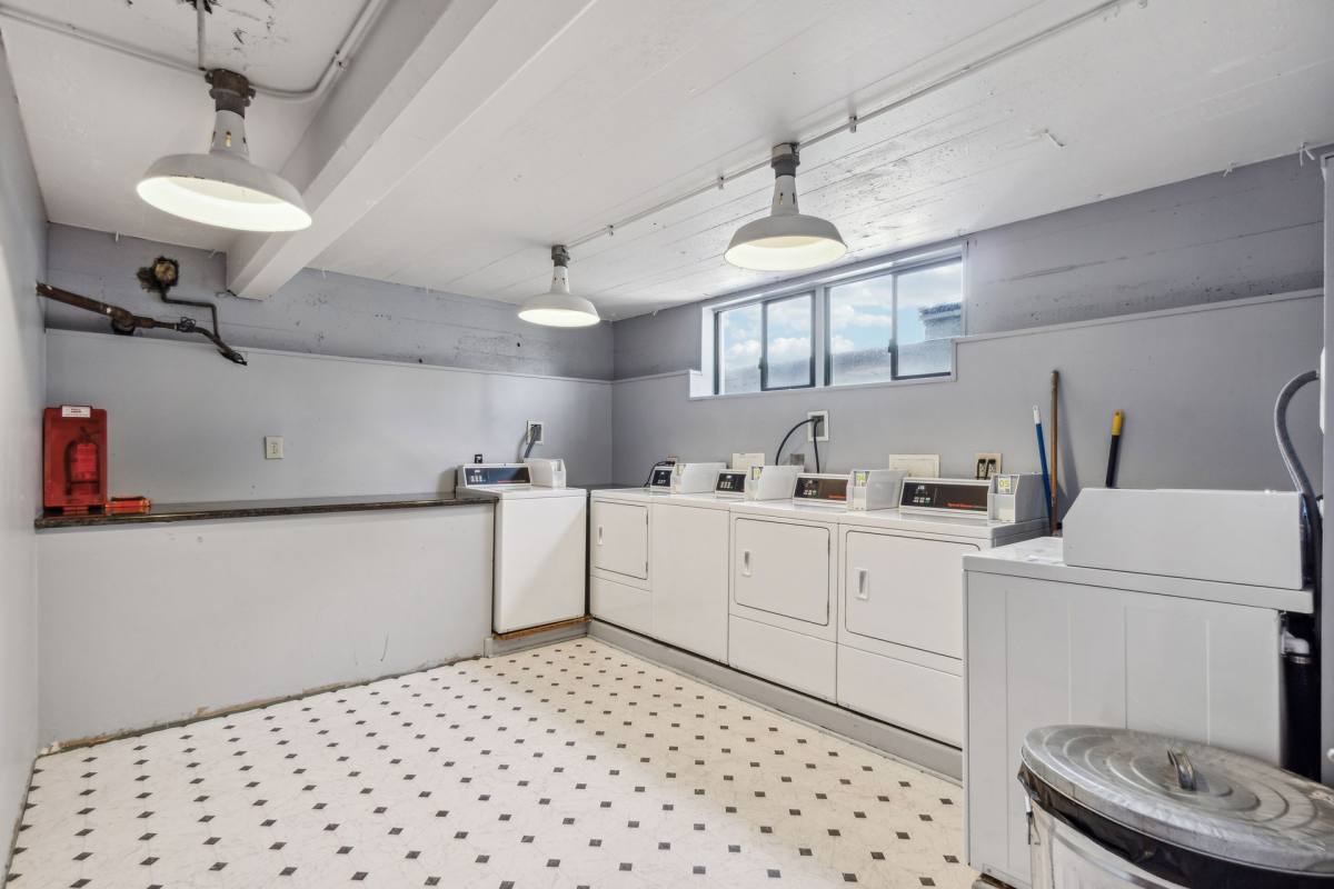 Apartment for rent at 2628 Hoyt Ave, Everett, WA 98201