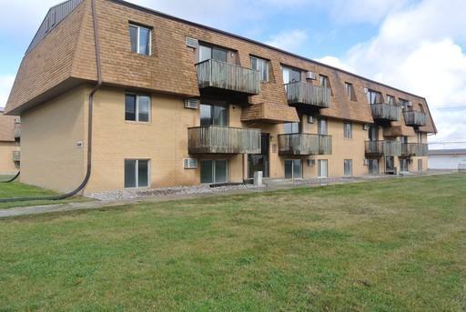 Apartment for rent at 2606 4th St NW, Minot, ND 58703