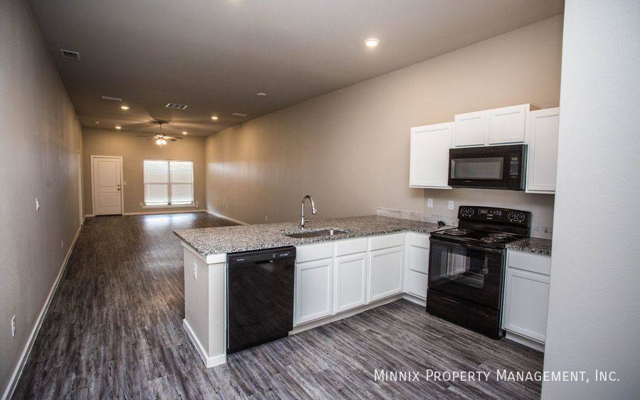 Apartment for rent at 2102 Langford Ave #B, Lubbock, TX 79407