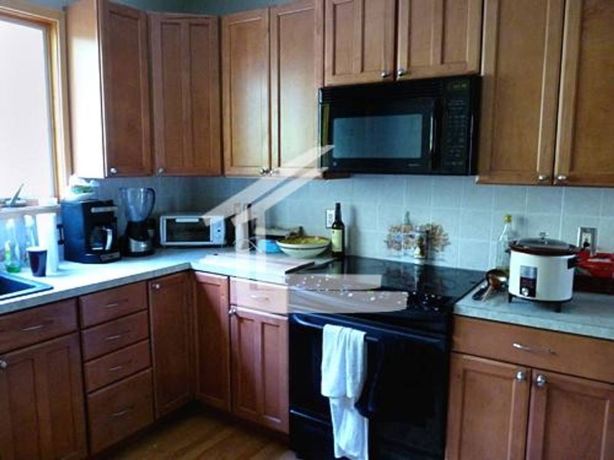 Apartment for rent at 31 Raymond St #1, Allston, MA 02134