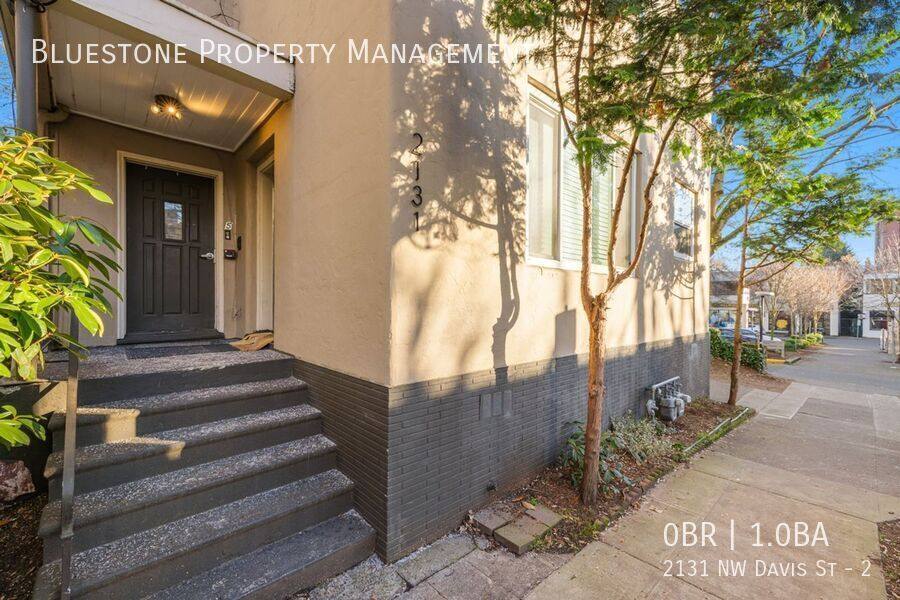 Apartment for rent at 2131 NW Davis St #2, Portland, OR 97210