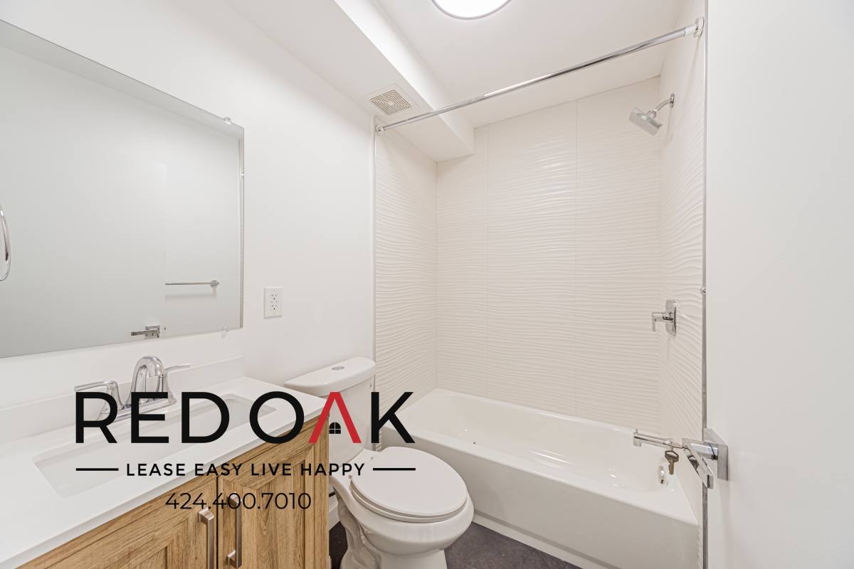 Condo for rent at 211 47th St #211 1 2, Los Angeles, CA 90011