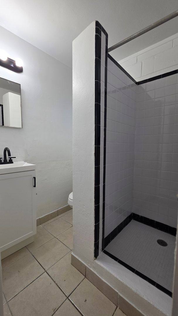Apartment for rent at 319 Country Club Oval, Daytona Beach, FL 32114