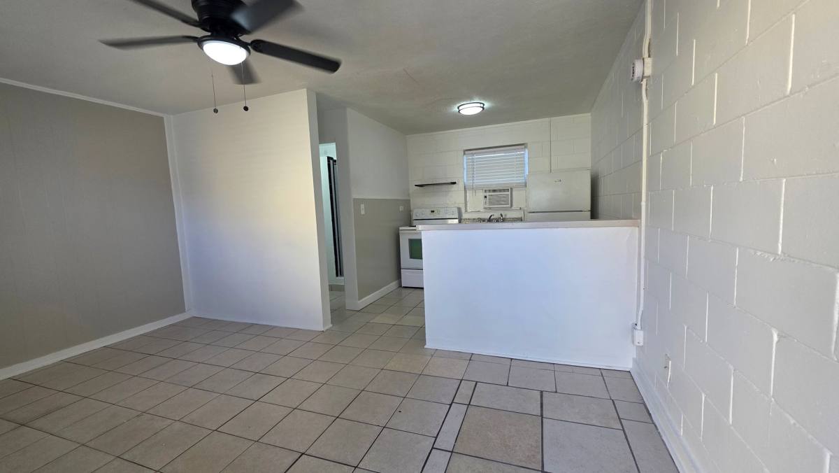 Apartment for rent at 319 Country Club Oval, Daytona Beach, FL 32114