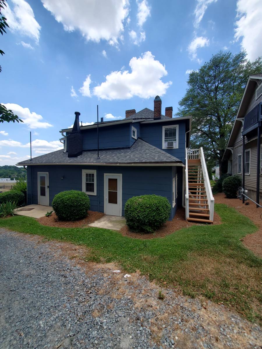 Apartment for rent at 115 S Spruce St, Winston Salem, NC 27101