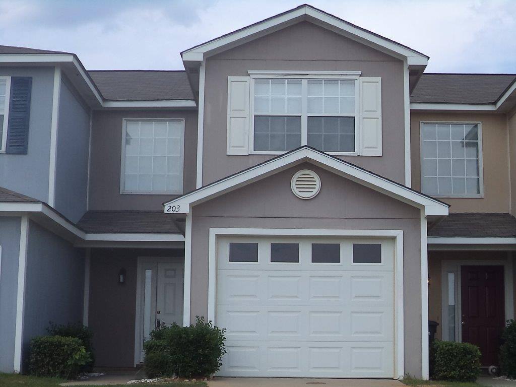 Townhouse for rent at 203 Winthrope Lane, Enterprise, AL 36330