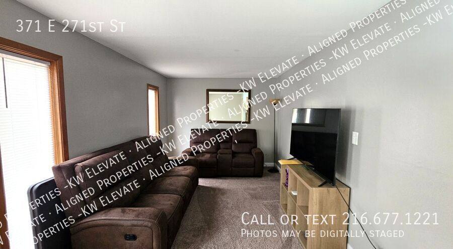 House for rent at 371 E 271st St, Euclid, OH 44132